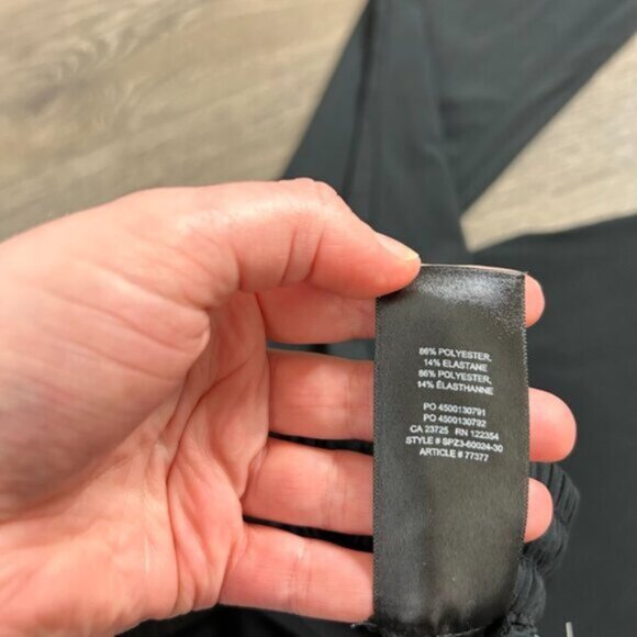 Tna Aritzia Speed Joggers Pant Cuffed ankle midrise drapey Black Size Small - Picture 10 of 14